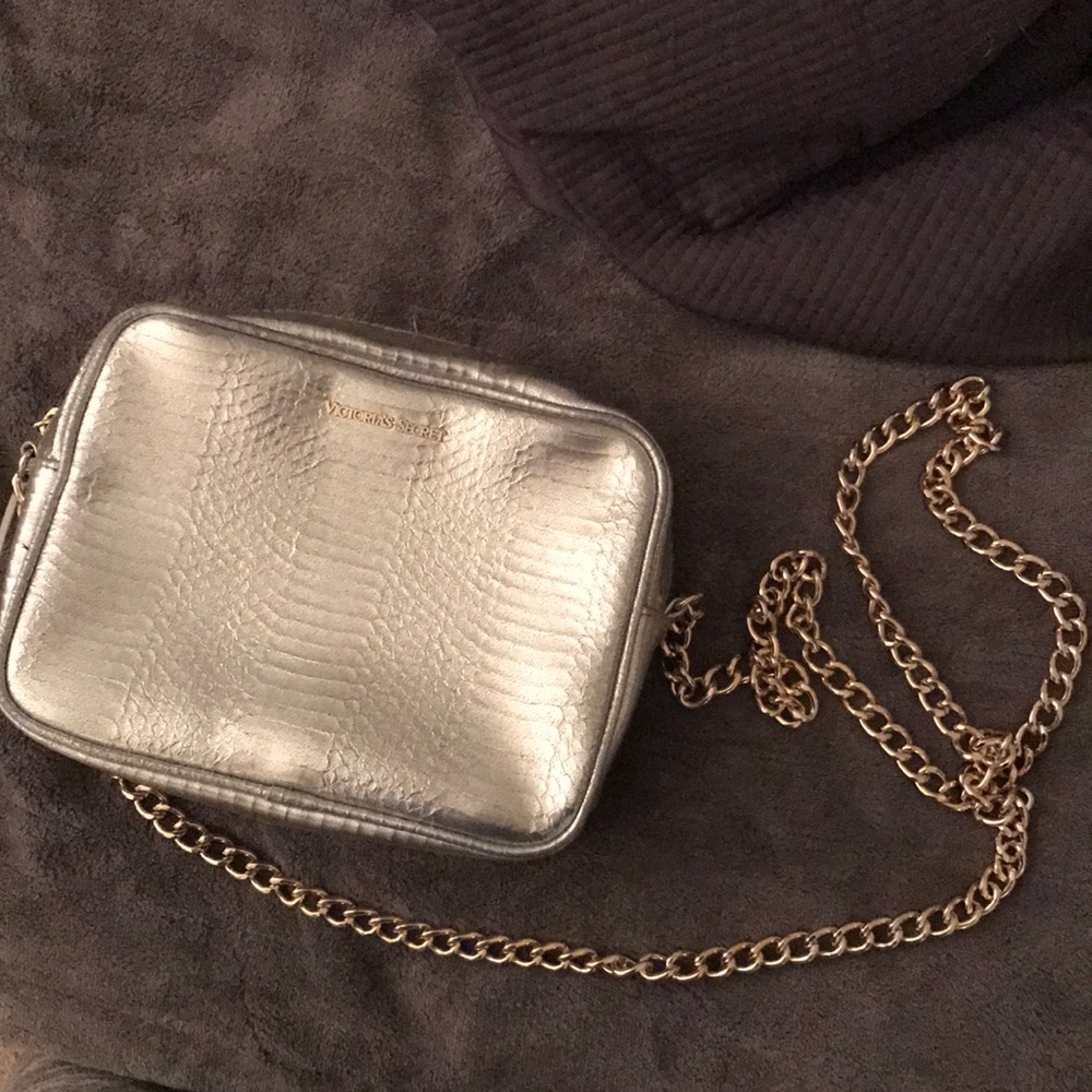 VS crossbody